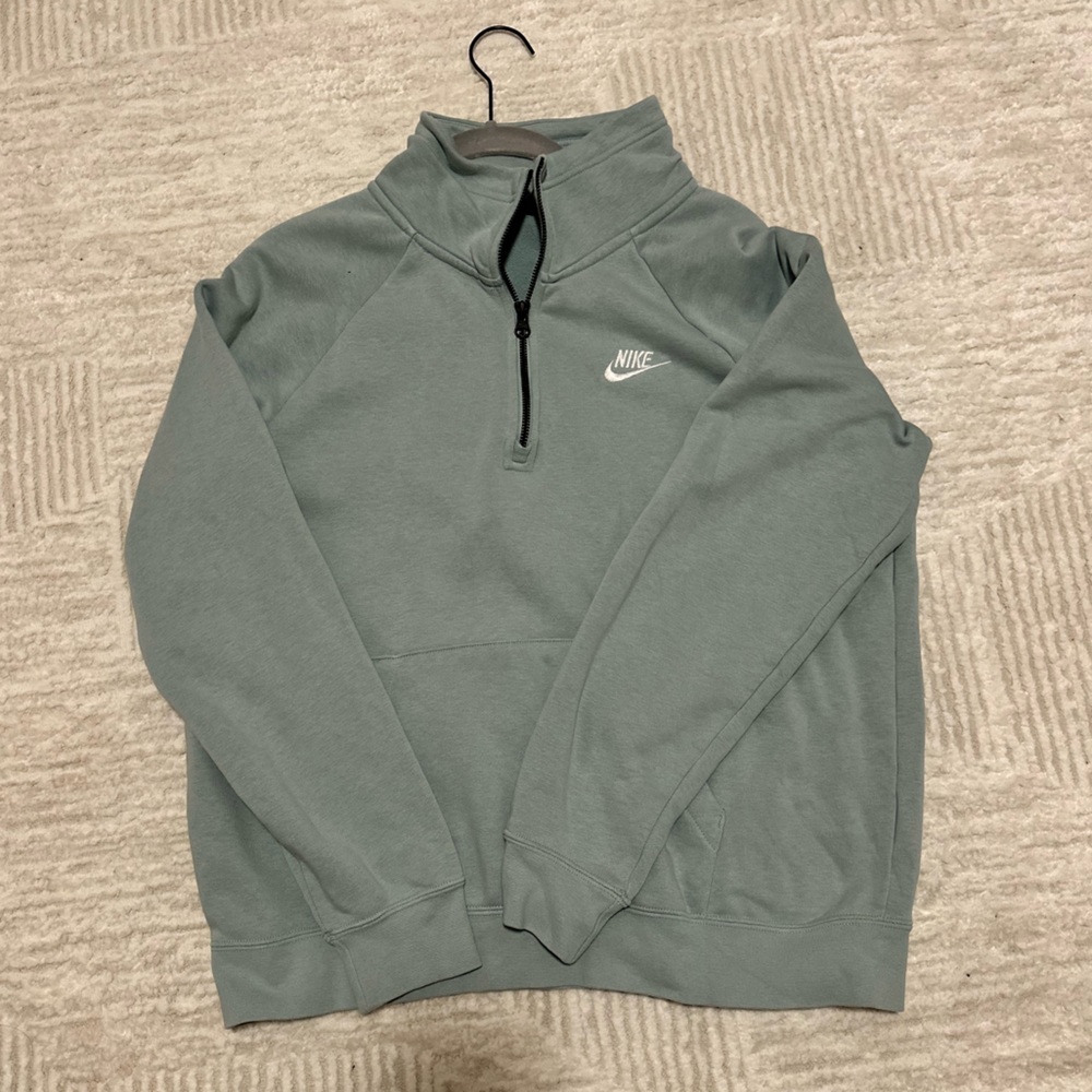 Nike Quarter Zip Women’s sweater